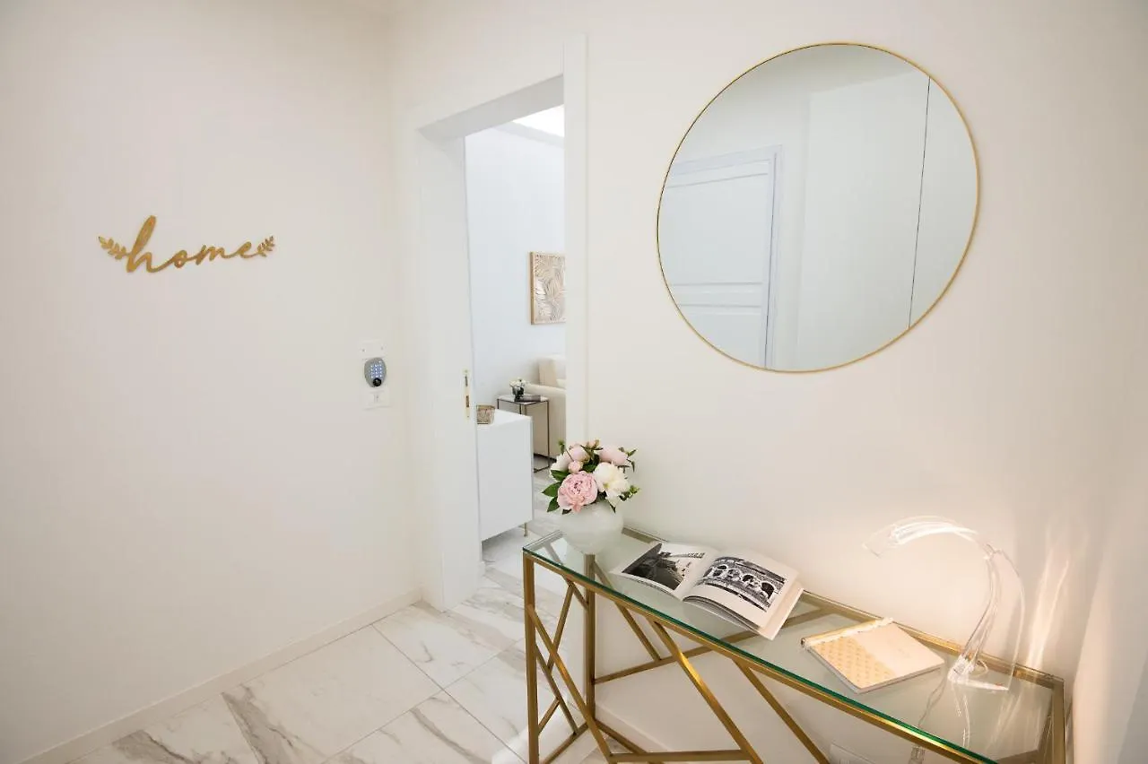 Sweet Home Suites - Verona Appartamento