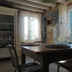Saxa Apartment
